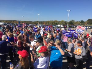 The crowd listening to Congressman Duncan.